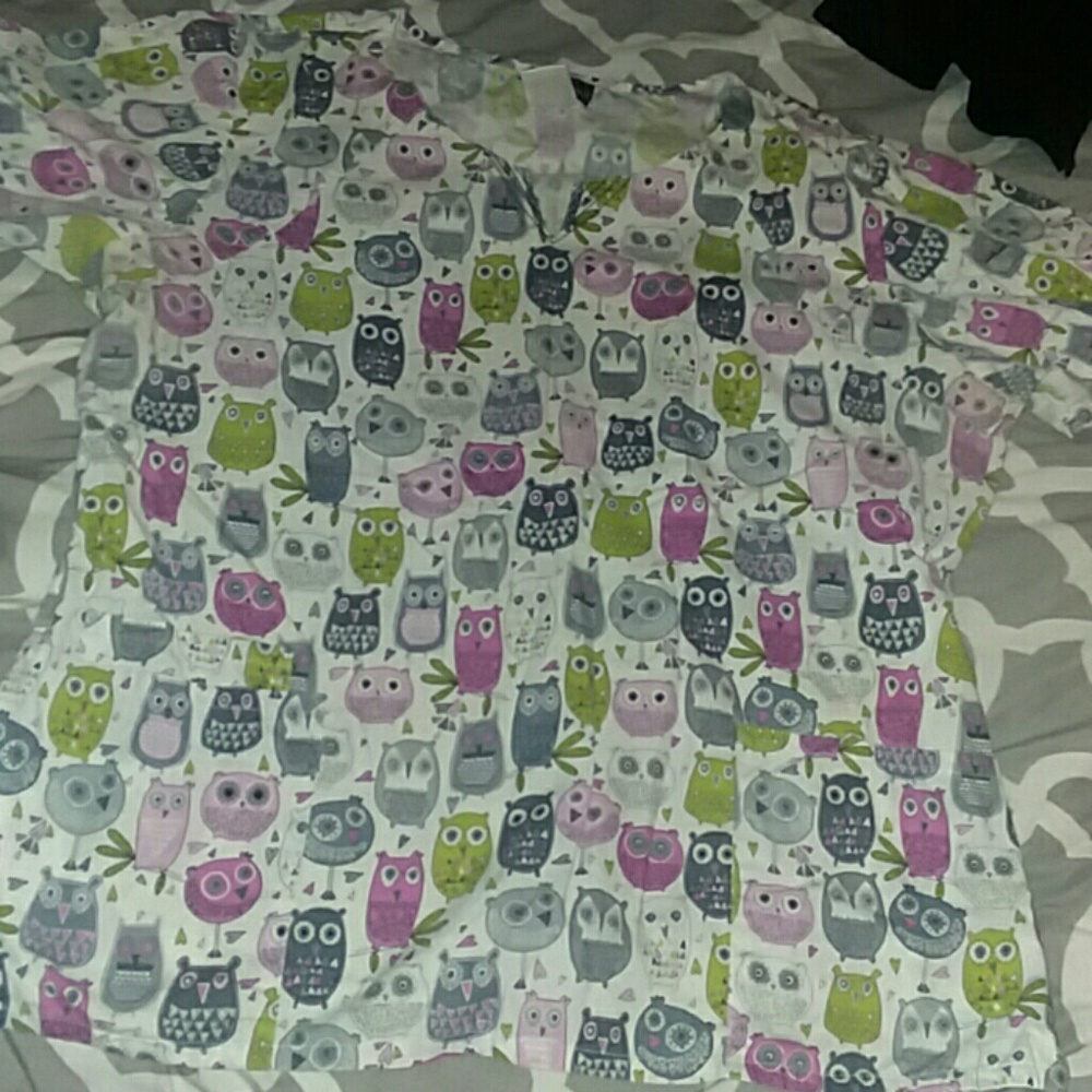 Cherokee scrub top